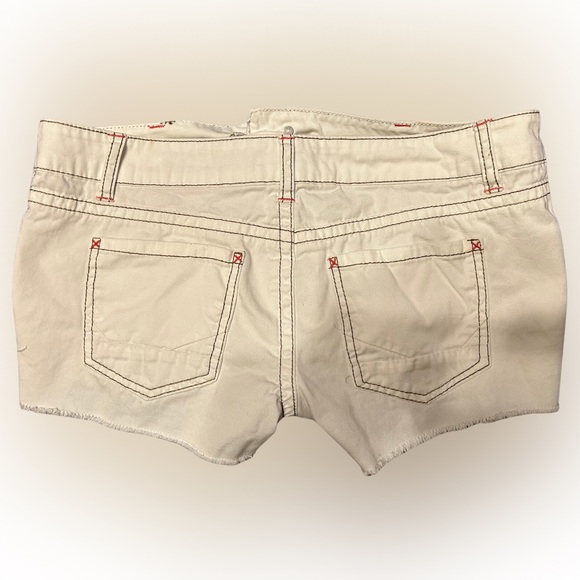 Daytrip Sz 29 Women's Cotton Shorts with factory distressing & colorful design - Picture 6 of 9